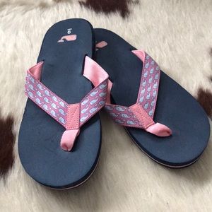 Vineyard Vines Flip Flops